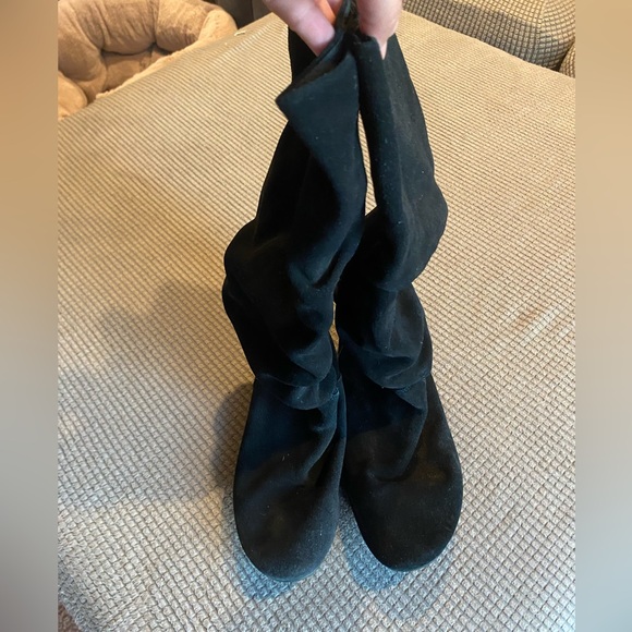 Scrunchy fall black flat boots - Picture 3 of 5